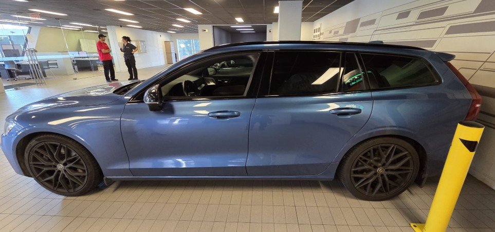 2020 Volvo V60 T6 R-Design, Vancouver, Cash
