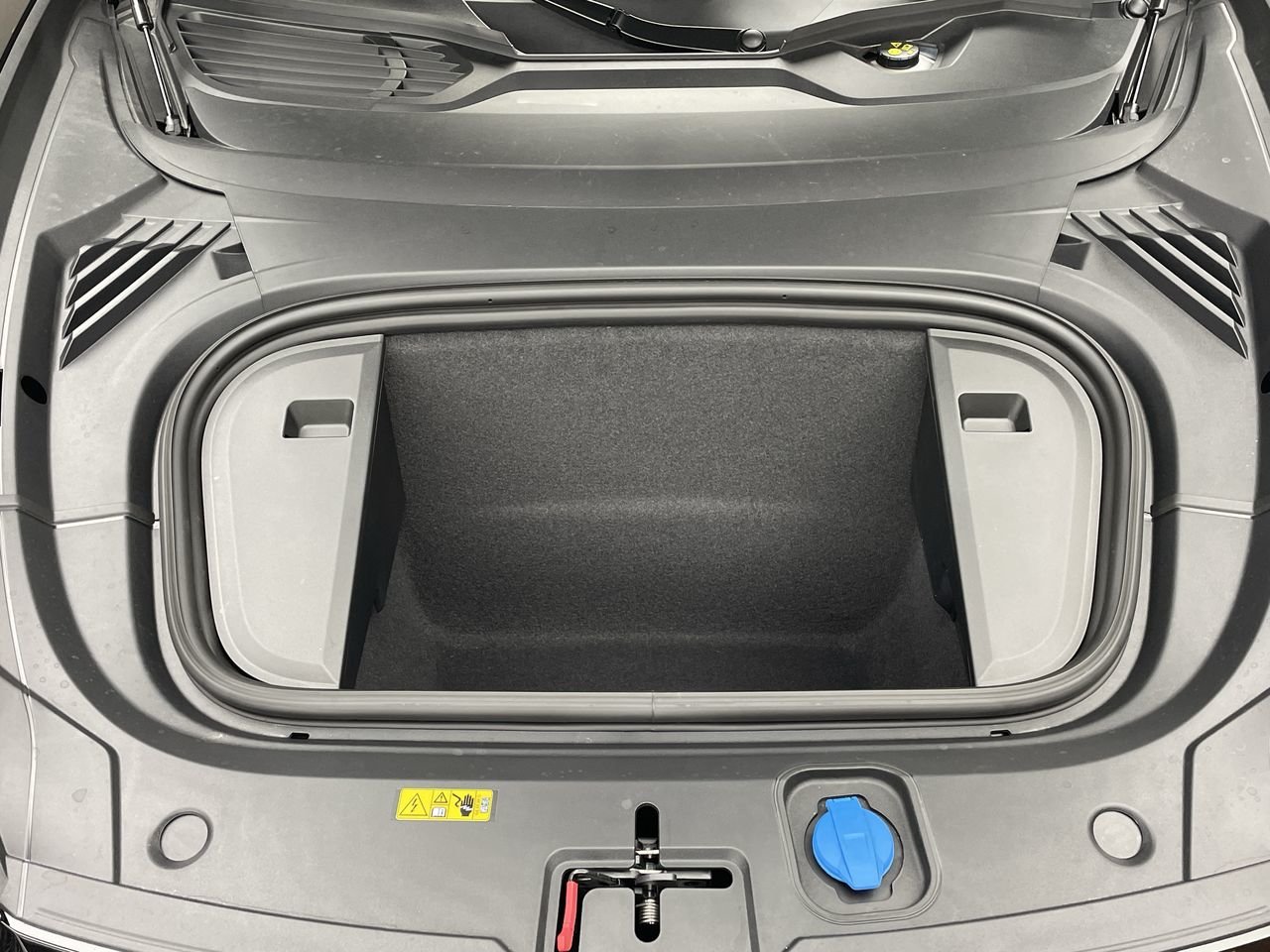 New 2023 Mythos black metallic Audi Quattro image 34