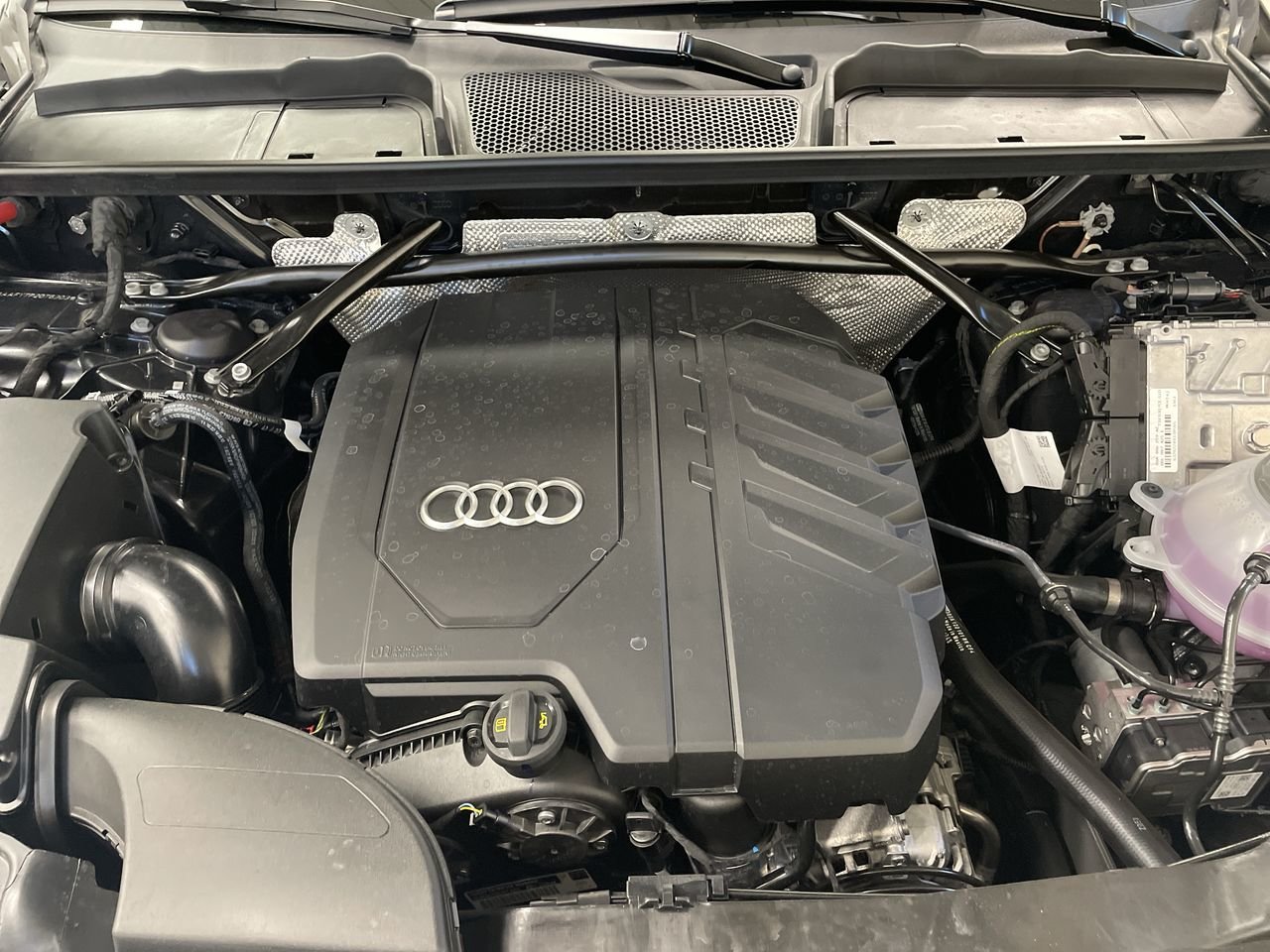 Certified Used 2023 Daytona grey pearl effect Audi Technik image 34