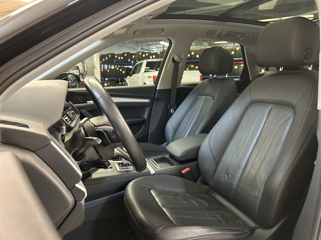 Used 2018 Brilliant Black Audi Progressiv image 19