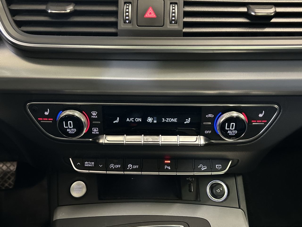 Used 2018 Brilliant Black Audi Progressiv image 27