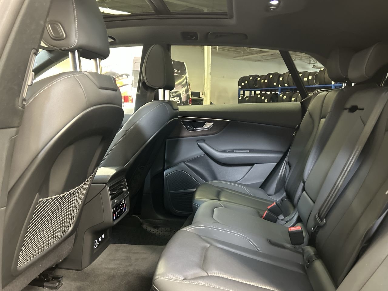 Used 2019 Daytona Grey Pearl Audi Progressiv image 31