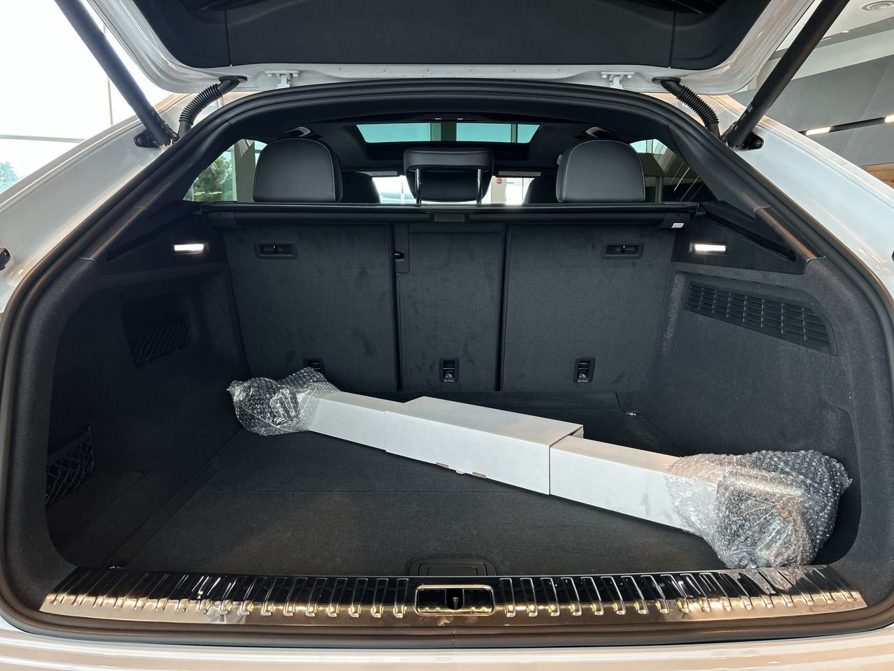 New 2023 Glacier White metallic Audi Progressiv image 32
