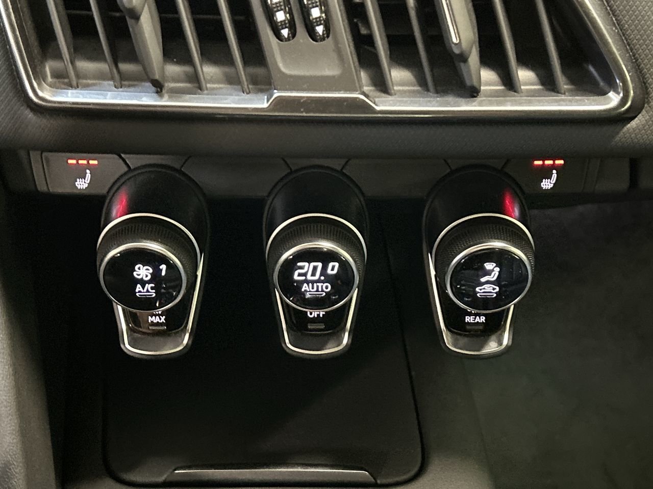 Certified Used 2018 Mythos Black Met Audi 5.2 V10 RWD image 27