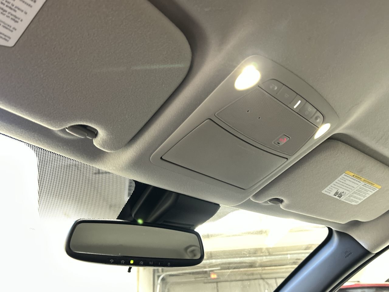 Used 2018 Two-tone White Pearl w/ Super Black Roof Nissan SV image 30