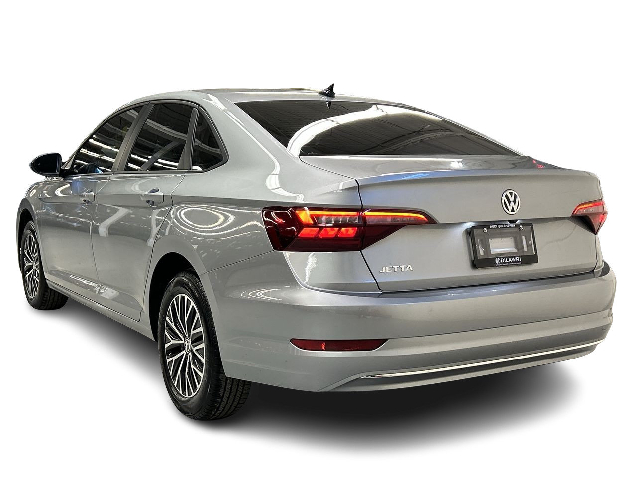 Used 2021 Pyrite Silver Met Volkswagen Highline image 6