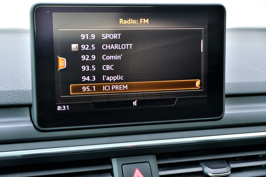 Certified Used 2019 BLANC Audi Komfort / Ensemble Commodités / Carplay image 22