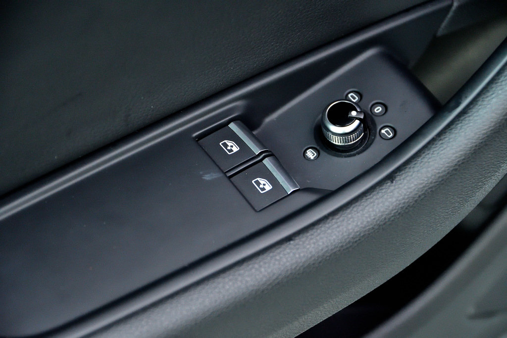 Certified Used 2019 BLANC Audi Komfort / Ensemble Commodités / Carplay image 14