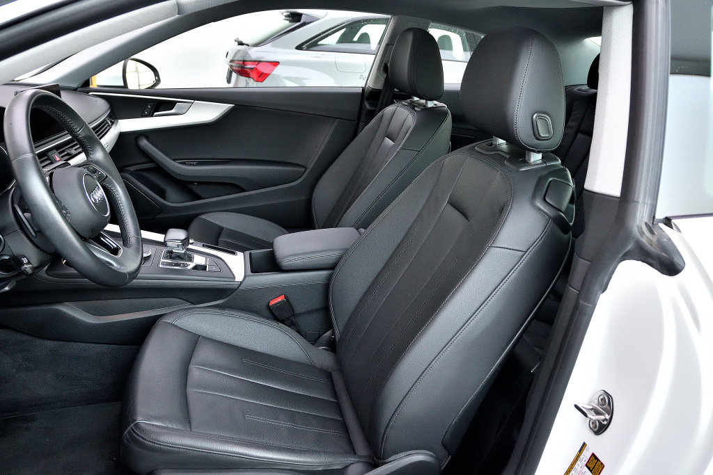 Certified Used 2019 BLANC Audi Komfort / Ensemble Commodités / Carplay image 17