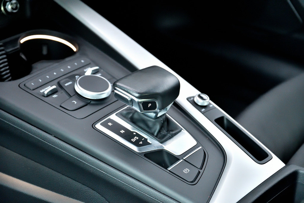 Certified Used 2019 BLANC Audi Komfort / Ensemble Commodités / Carplay image 13