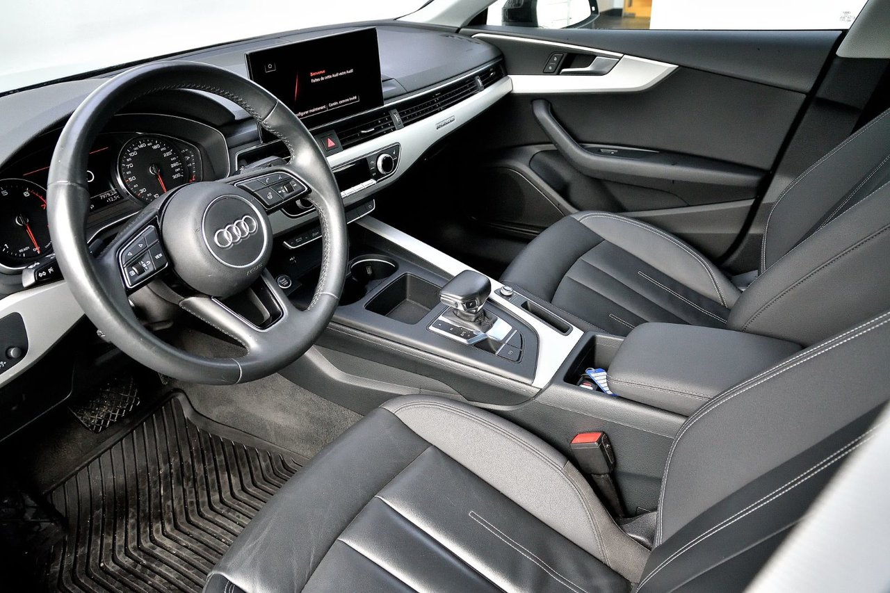 Certified Used 2020 NOIR BRILLANT Audi Komfort / Ensemble Commodit&eacute;s / Apple Carplay image 2