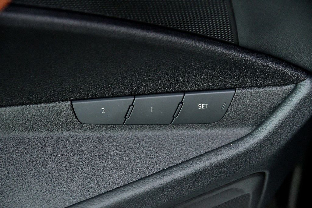 Certified Used 2022 NOIR Audi Progressiv / Ensemble Commodités / Carplay image 15