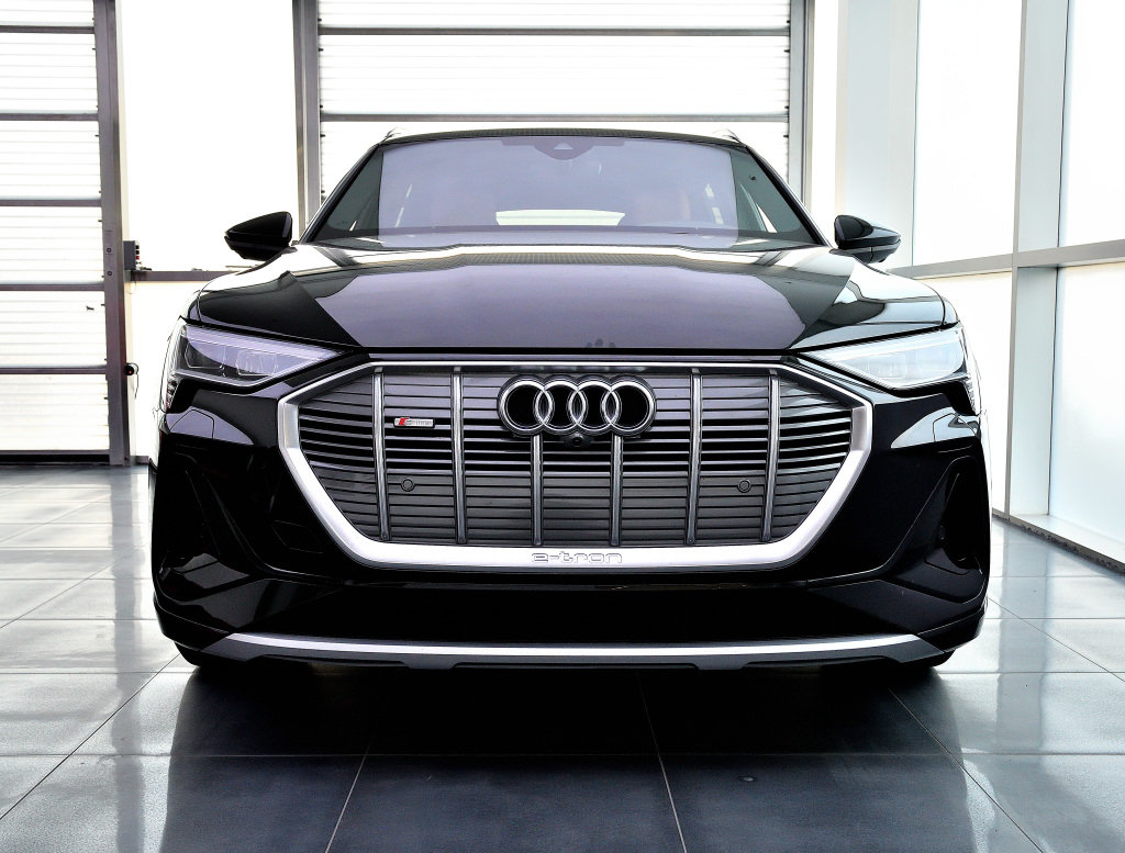 Certified Used 2022 NOIR Audi Progressiv / Ensemble Commodités / Carplay image 5