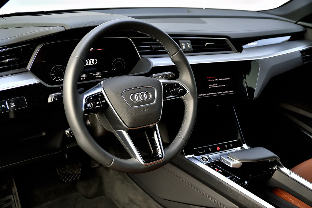 Certified Used 2023 BLANC Audi Technik / Navigation / Carplay / Toit Panoramique image 12