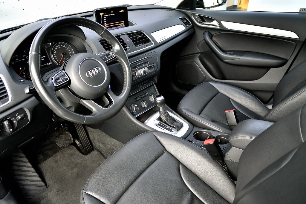 Certified Used 2018 NOIR Audi Komfort / Quattro / Navigation / Toit Panoramique image 11