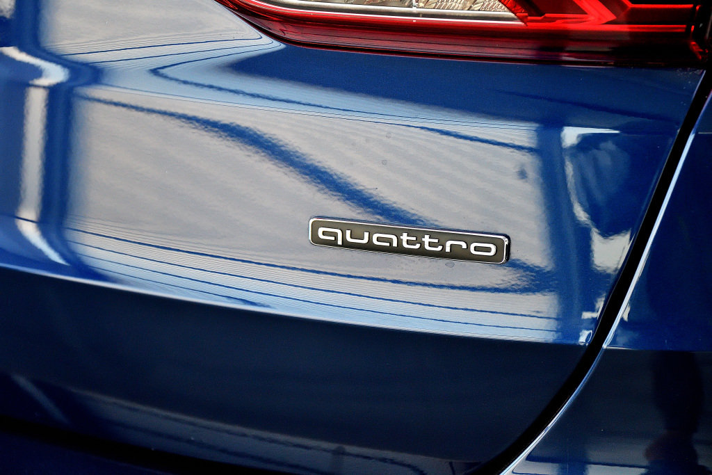 Certified Used 2022 BLEU NAVARRA MÉTALLISÉ Audi Komfort / Quattro / Edition Vorspung / Carplay image 9
