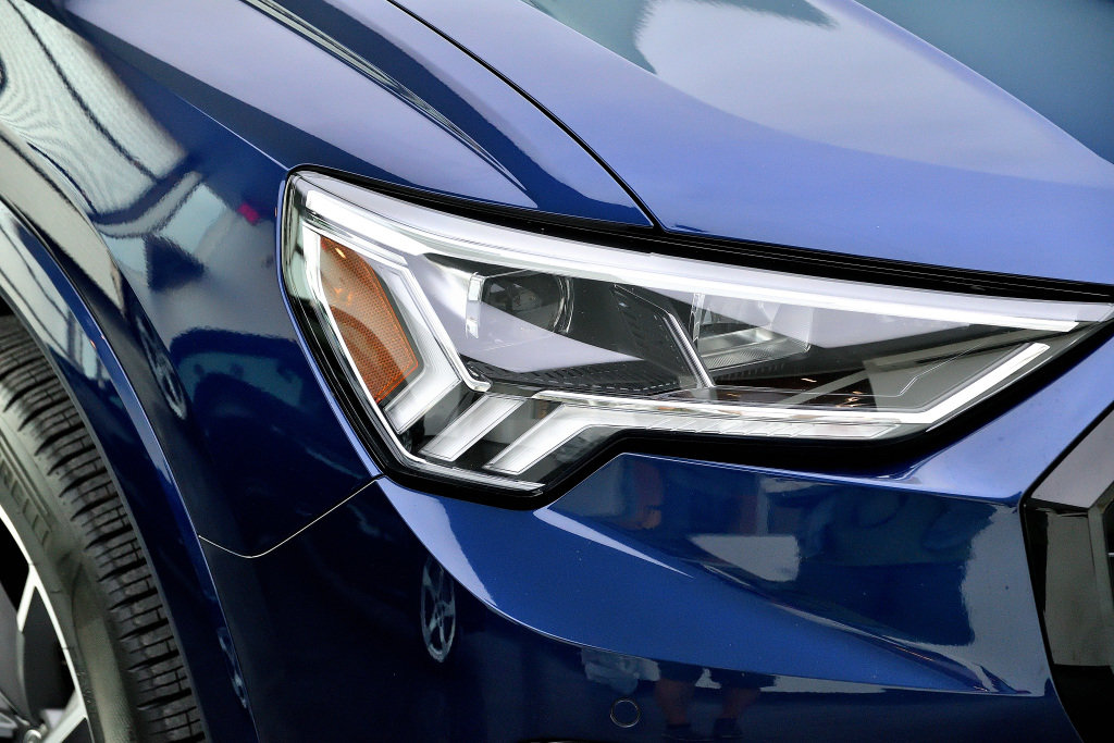 Certified Used 2022 BLEU NAVARRA MÉTALLISÉ Audi Komfort / Quattro / Edition Vorspung / Carplay image 3