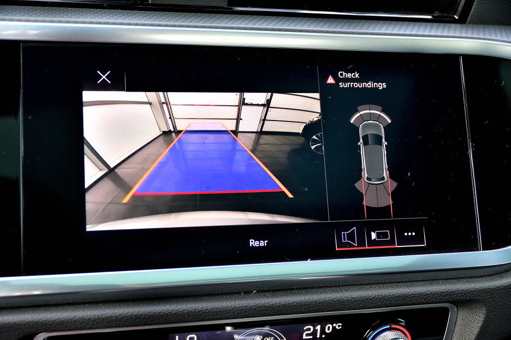 Certified Used 2022 ARGENT FLEURET MÉTALLISÉ Audi Komfort Edition Vorspung / Black Optics / Carplay image 22