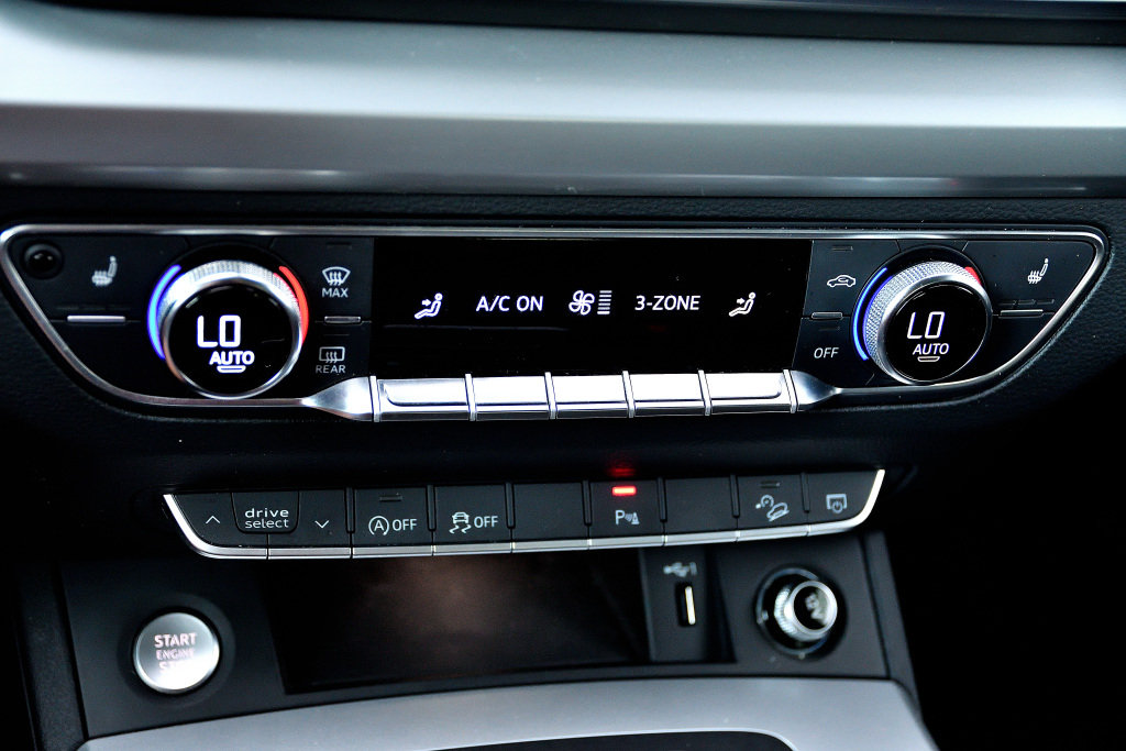 Used 2020 BLANC Audi Komfort / Quattro / Ensemble Commodités / Carplay image 21