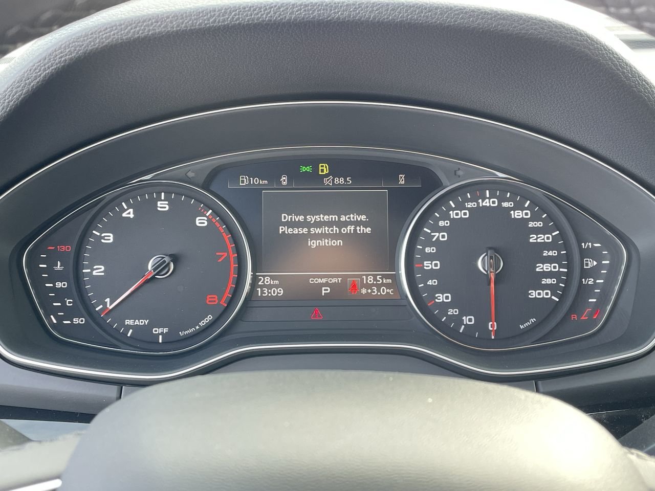 New 2023 Ibis white Audi Komfort 40 TFSI quattro image 23