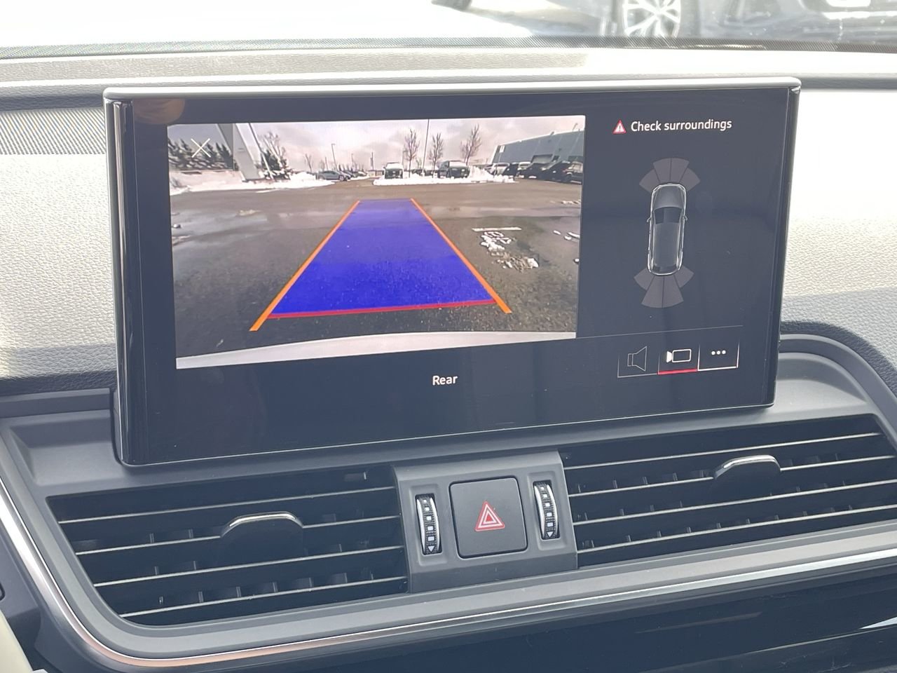 New 2023 Ibis white Audi Komfort 40 TFSI quattro image 25