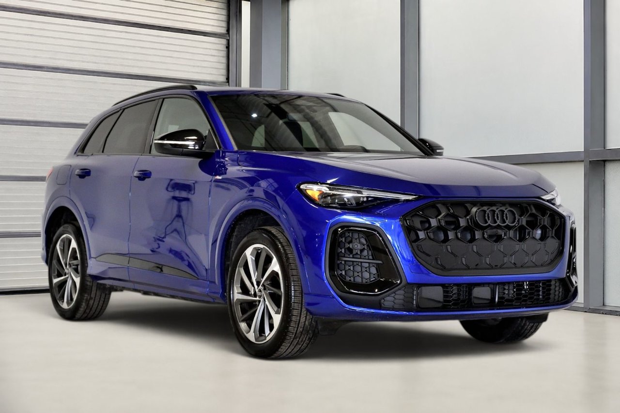 Blue 2026 Audi Q5 SUV / Crossover Automatic