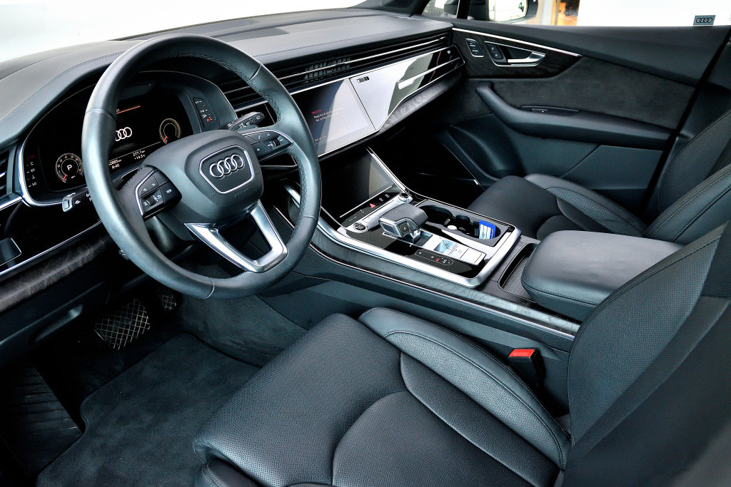 Certified Used 2021 NOIR Audi Technik / Black Optics / Aide A La Conduite / Luxe image 2