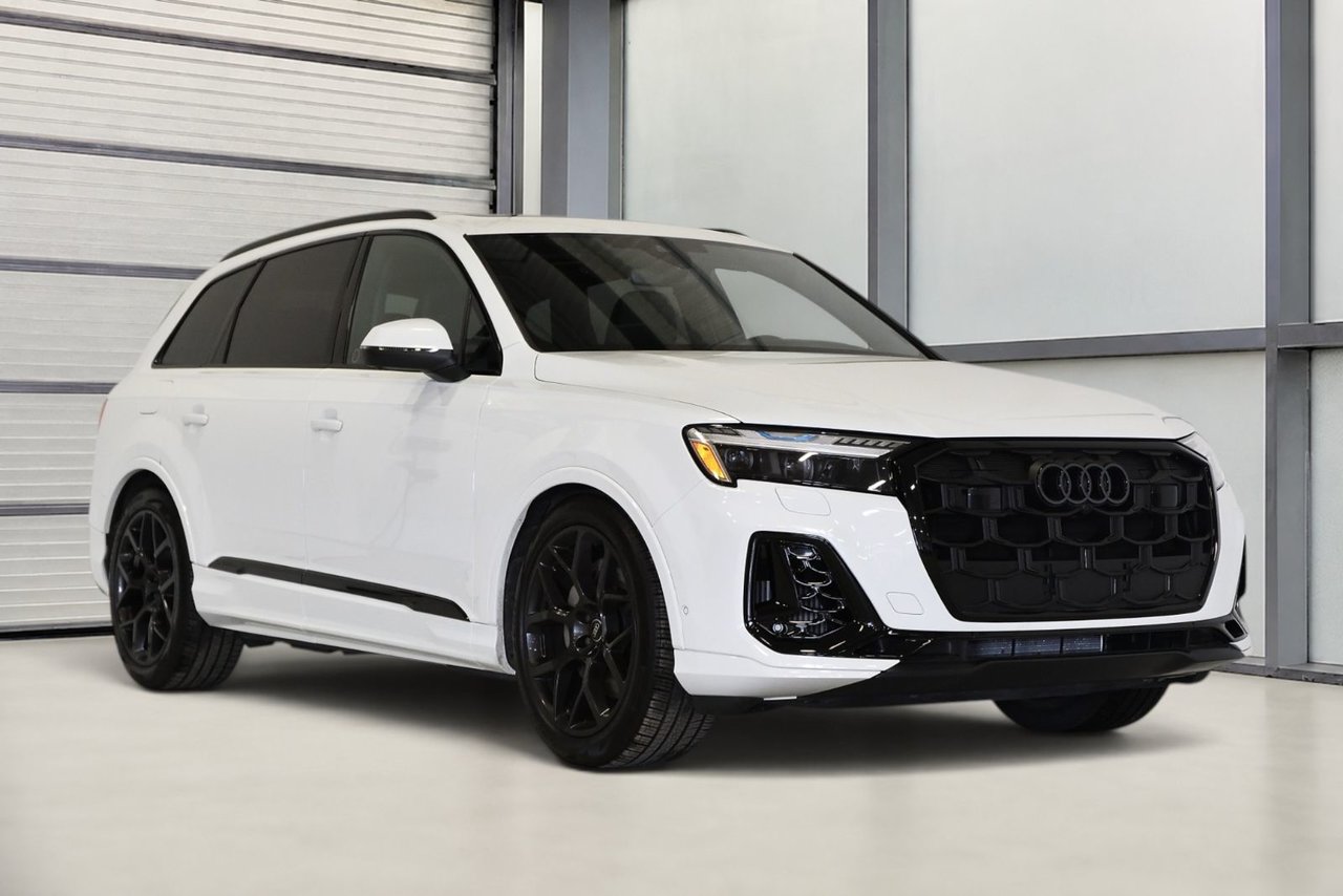 White 2025 Audi Q7 SUV / Crossover Automatic