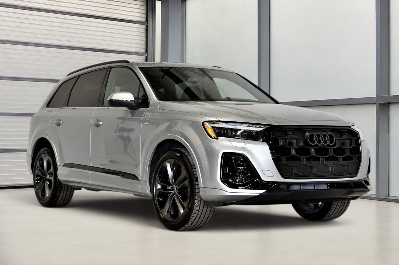 Silver 2026 Audi Q7 SUV / Crossover Automatic