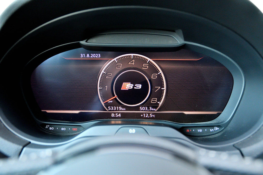 Certified Used 2020 ROUGE TANGO METALLISE Audi Technik / Black Optics / Carplay / Navigation image 18