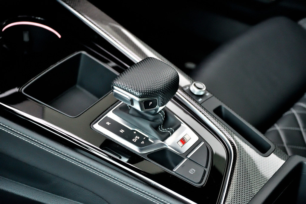Certified Used 2020 NOIR Audi Technik / Black Optics / Carplay / Carbone / B&O image 12
