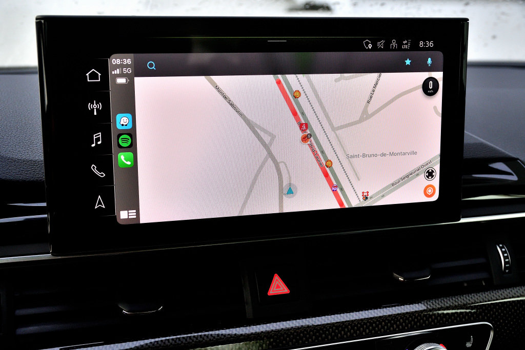 Certified Used 2022 VERT DISTRICT MÉTALLISÉ Audi Progressiv / Black Optics / Carbone / Carplay image 14