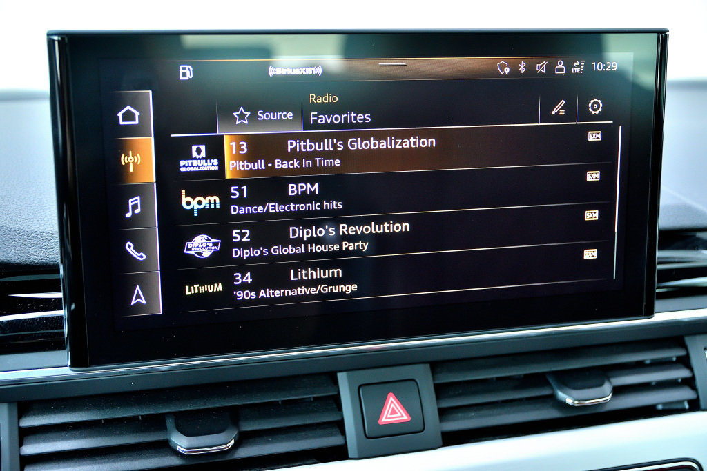 Certified Used 2022 GRIS QUANTUM Audi Progressiv / Black Optics / Navigation / Carplay image 20