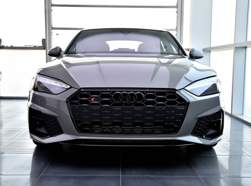 Certified Used 2022 GRIS QUANTUM Audi Progressiv / Black Optics / Navigation / Carplay image 5