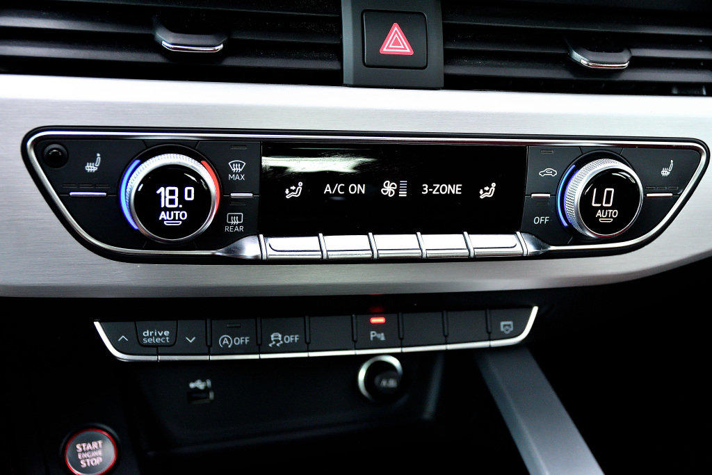 Certified Used 2022 GRIS QUANTUM Audi Progressiv / Black Optics / Navigation / Carplay image 23