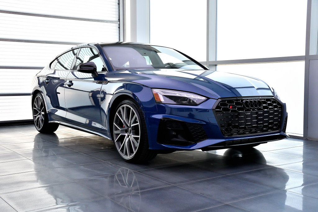2023 Audi S5 Sportback Progressiv / Black Optics / Sport Exhaust