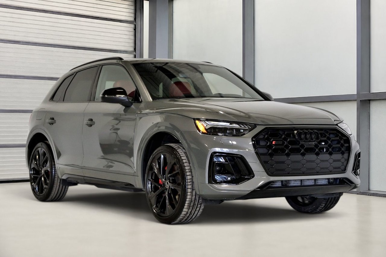 Gray (GRIS CHRONOS) 2024 Audi SQ5 SUV / Crossover Automatic
