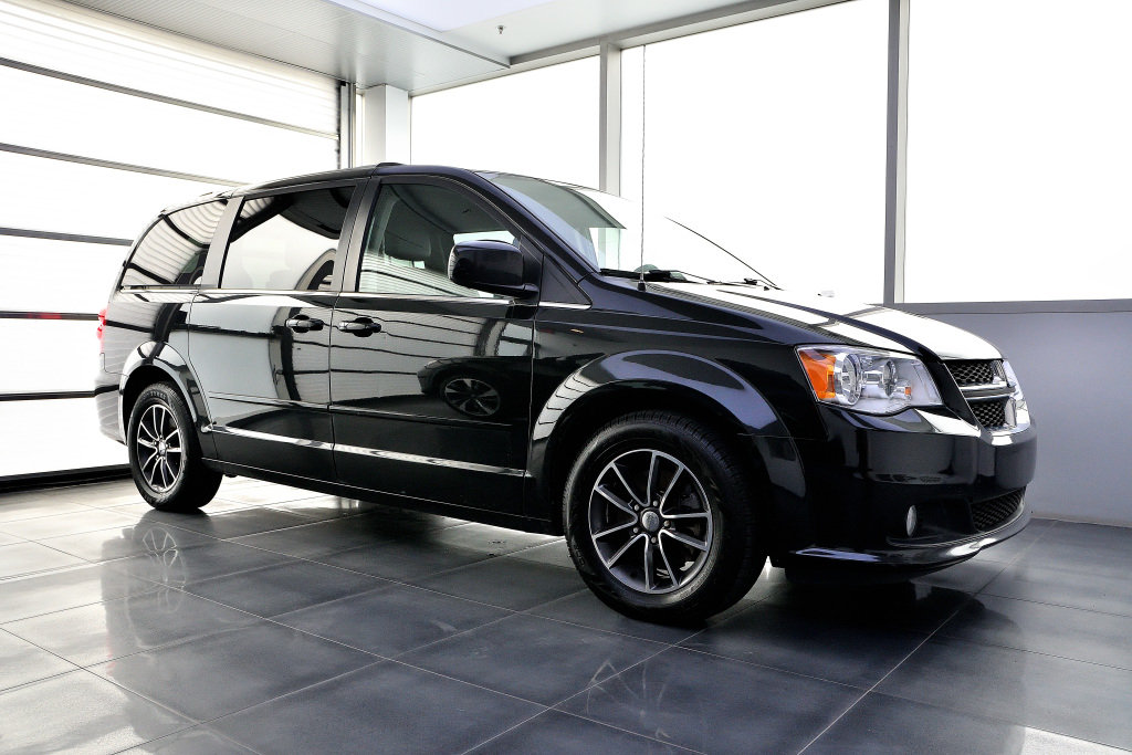 Used 2016 NOIR Dodge SXT / 7 Passagers / Bluetooth / Groupe Electrique image 6
