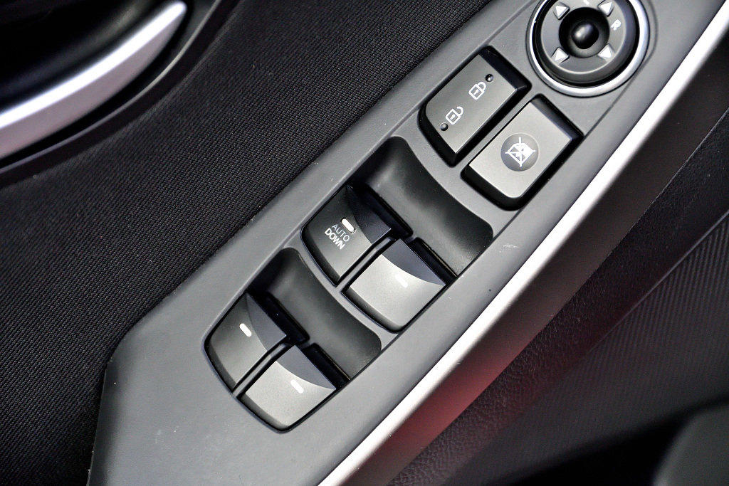 Used 2013 ROUGE Hyundai GLS / Bas Kilométrage / Bluetooth / Toit Ouvrant image 13