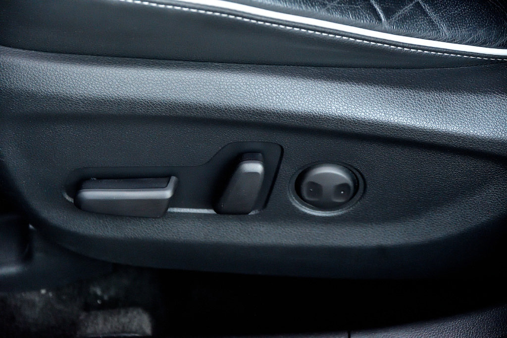Used 2020 GRIS Kia SX / AWD / Navigation / Toit Ouvrant / Carplay image 16