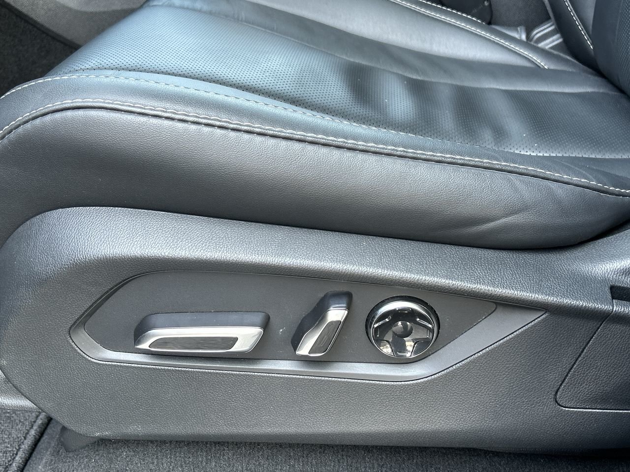 Used 2022 Black Acura TECH PACKAGE image 20