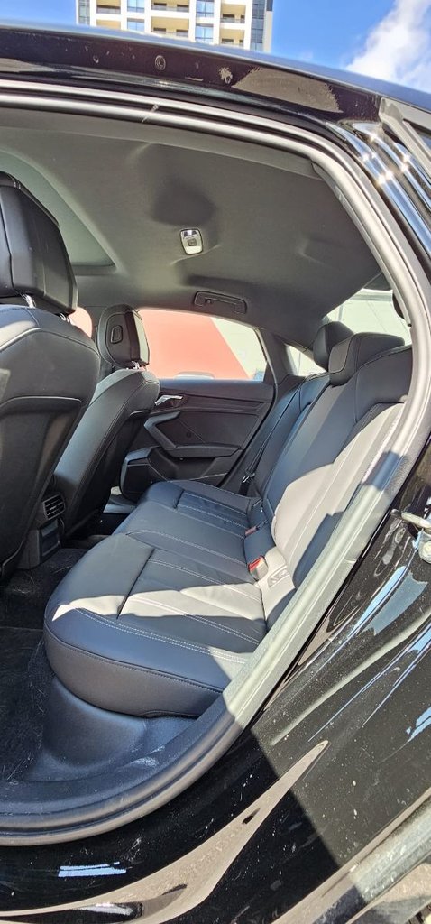 Certified Used 2022 Brilliant black Audi KOMFORT image 6