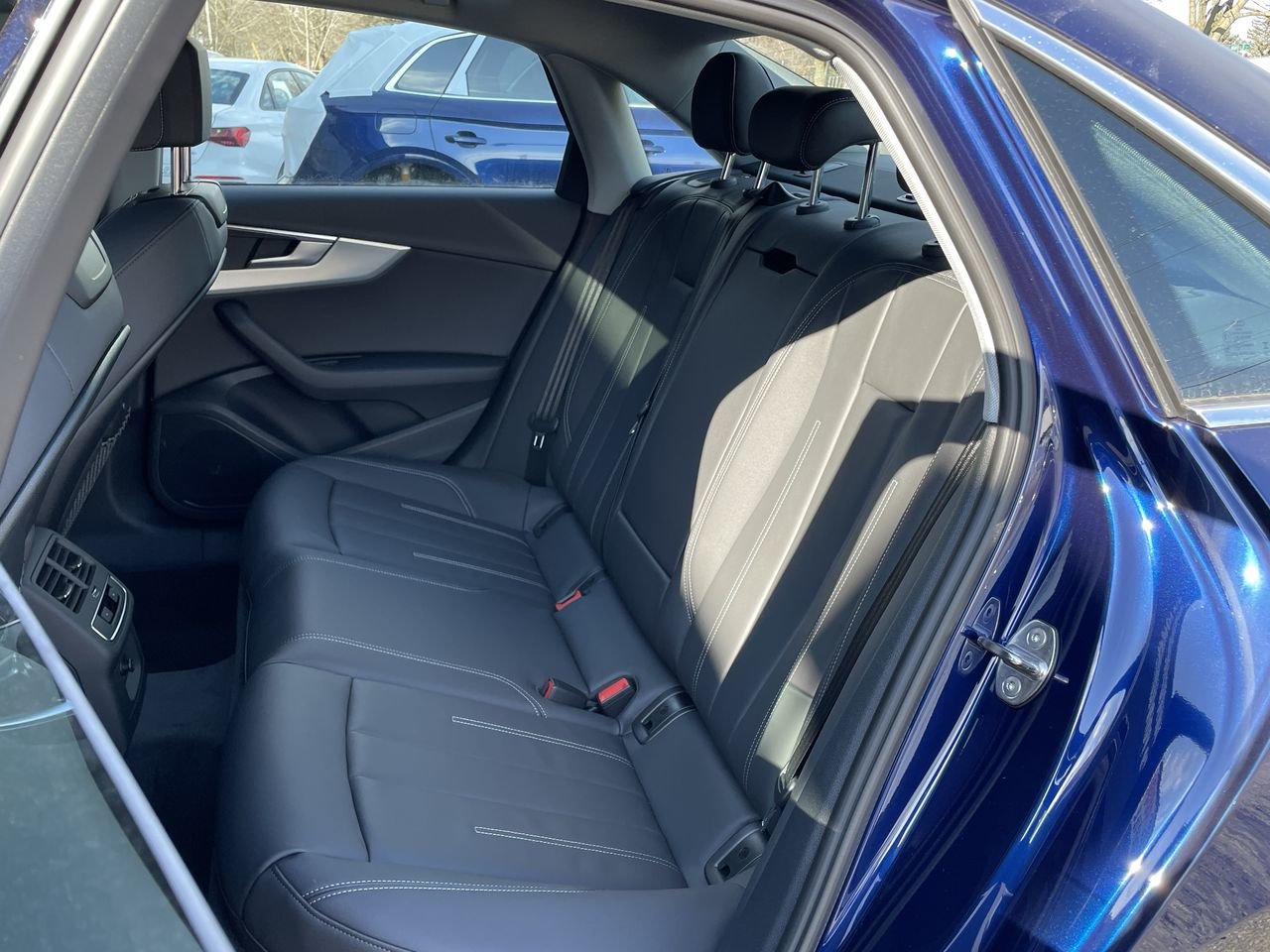 New 2023 Navarra blue metallic Audi Progressiv image 31