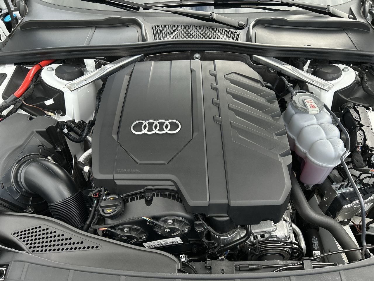 Used 2023 Ibis White Audi PROGRESSIV image 34