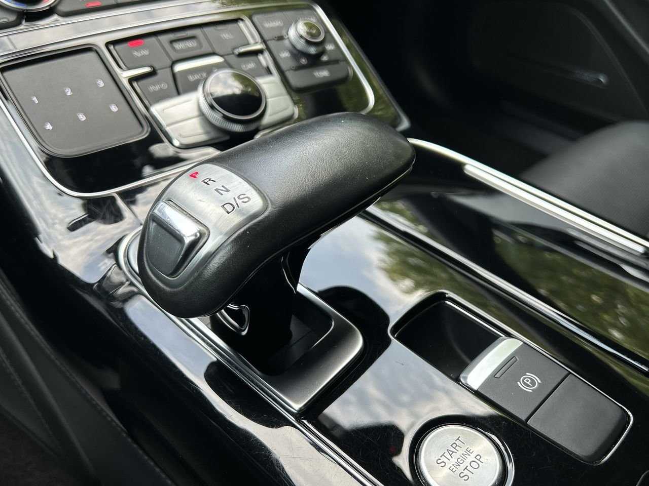 Used 2016 Mythos Black Met Audi QUATTRO image 28