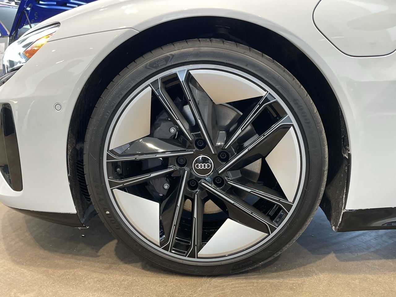 New 2023 Suzuka grey metallic Audi Quattro image 18
