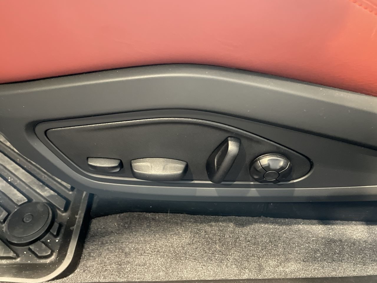 New 2023 Suzuka grey metallic Audi Quattro image 22