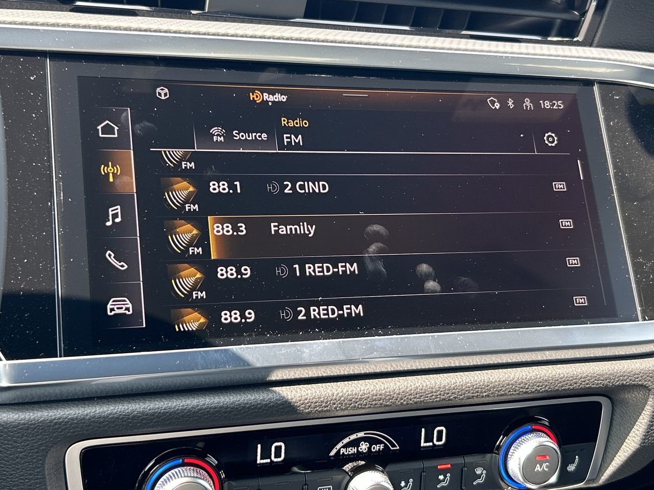New 2023 Mythos black metallic Audi Komfort 45 TFSI quattro image 23