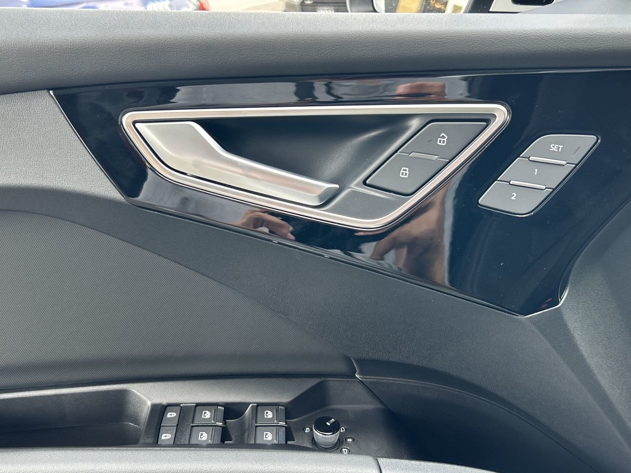 New 2023 Glacier white metallic Audi 50 quattro image 21