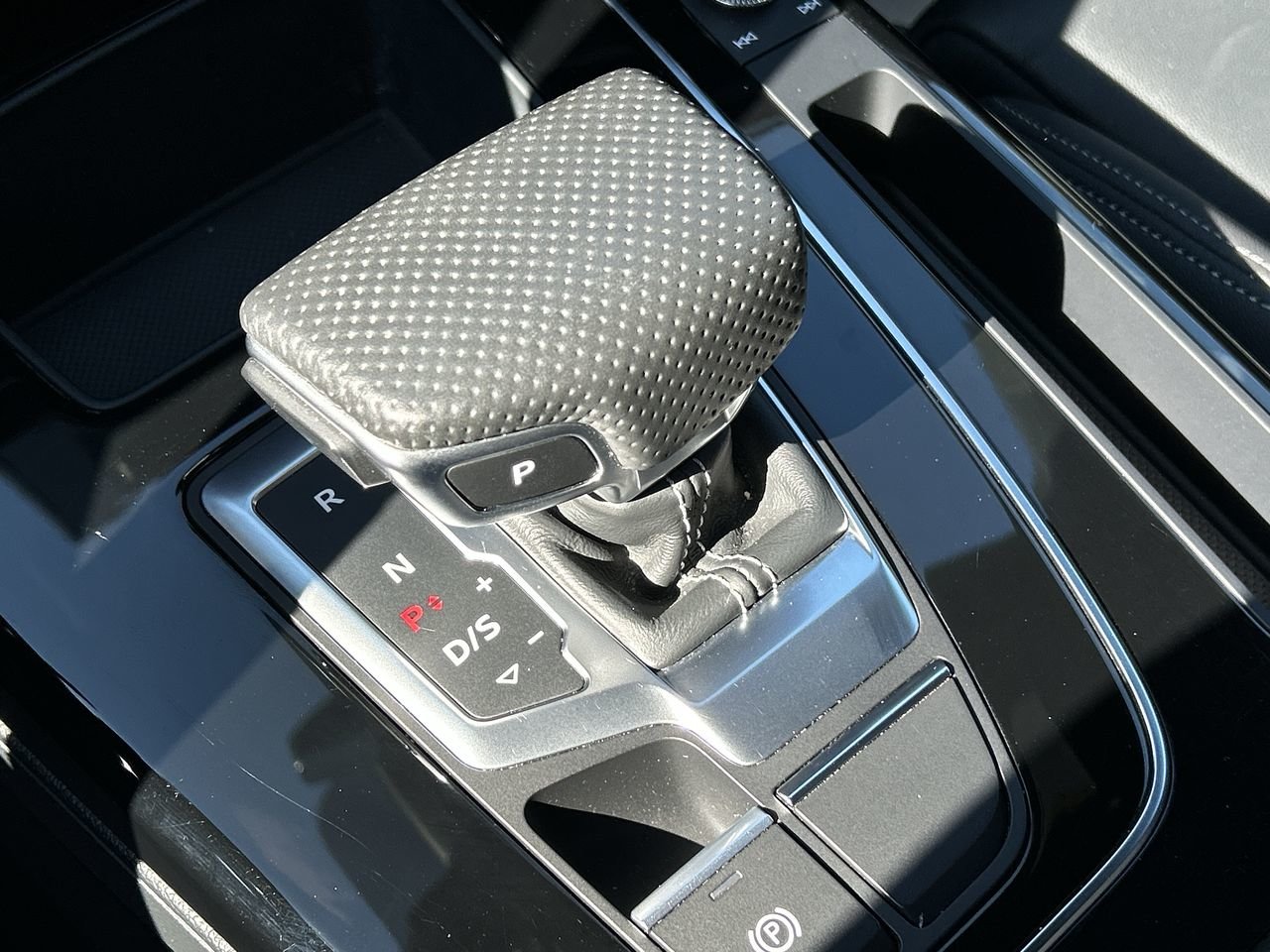 Used 2021 Glacier White MET Audi TECHNIK image 28